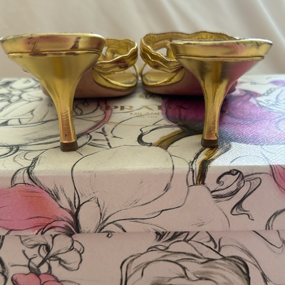 Prada Heels - Picture 4 of 10